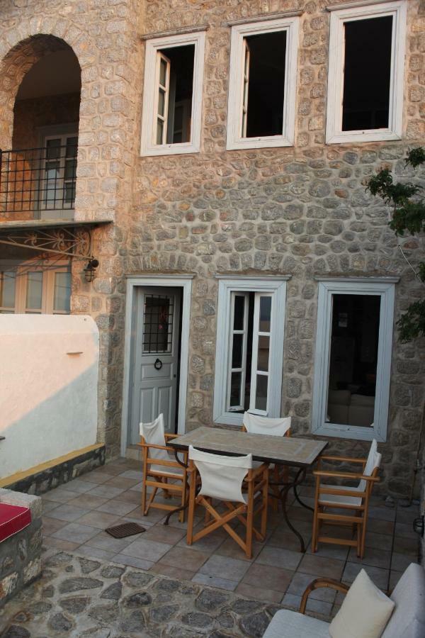 Alkioni Stone House Villa Hydra  Buitenkant foto